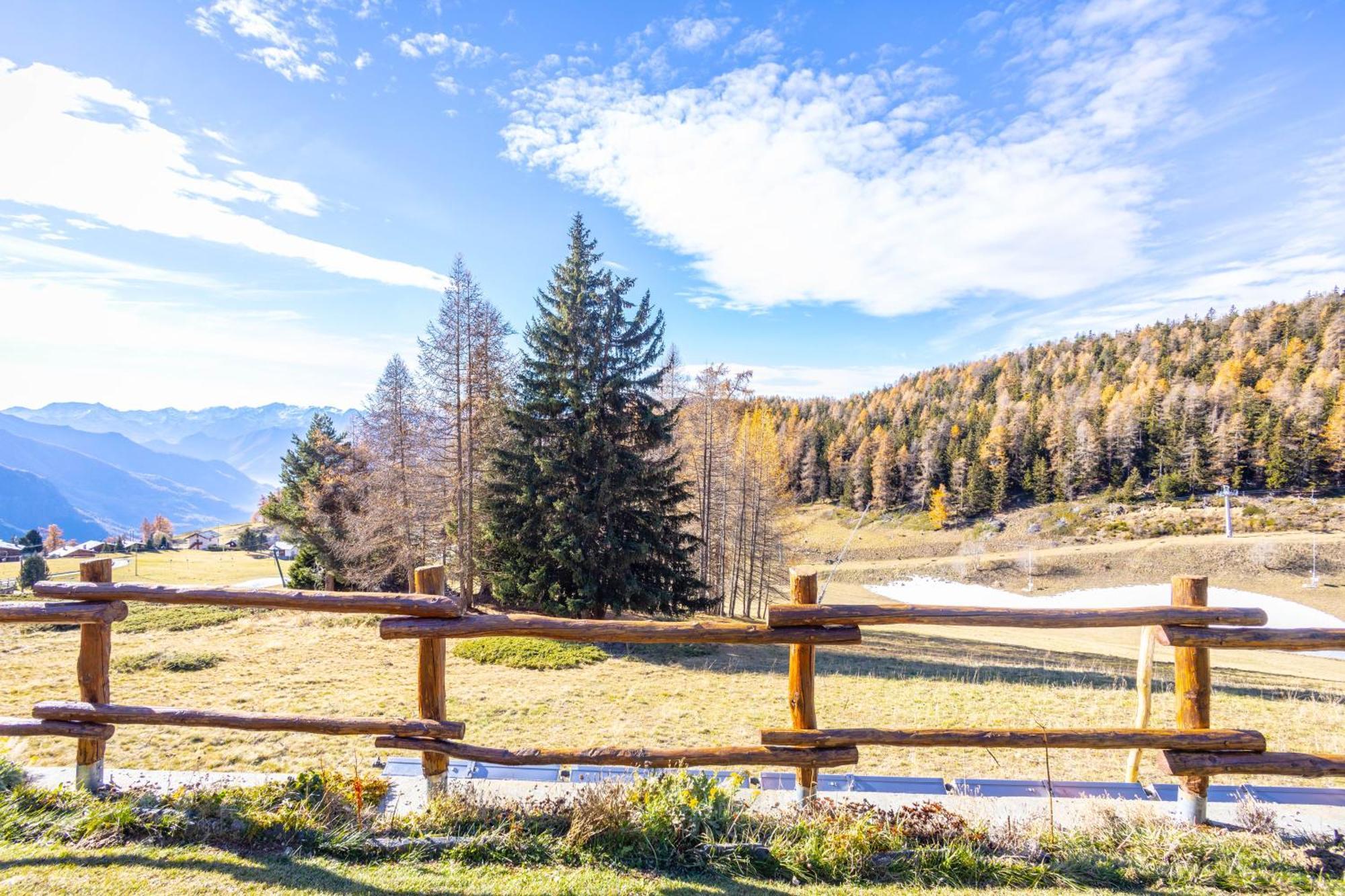 Le Coin Des Melezes - Nature & Trek - Camere In Baita Di Montagna บรุสซอน ภายนอก รูปภาพ